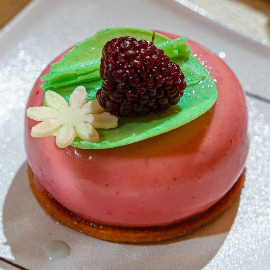 Муссовое пирожное Малина-мята