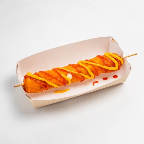 Корн-дог (с сосисками и сыром)