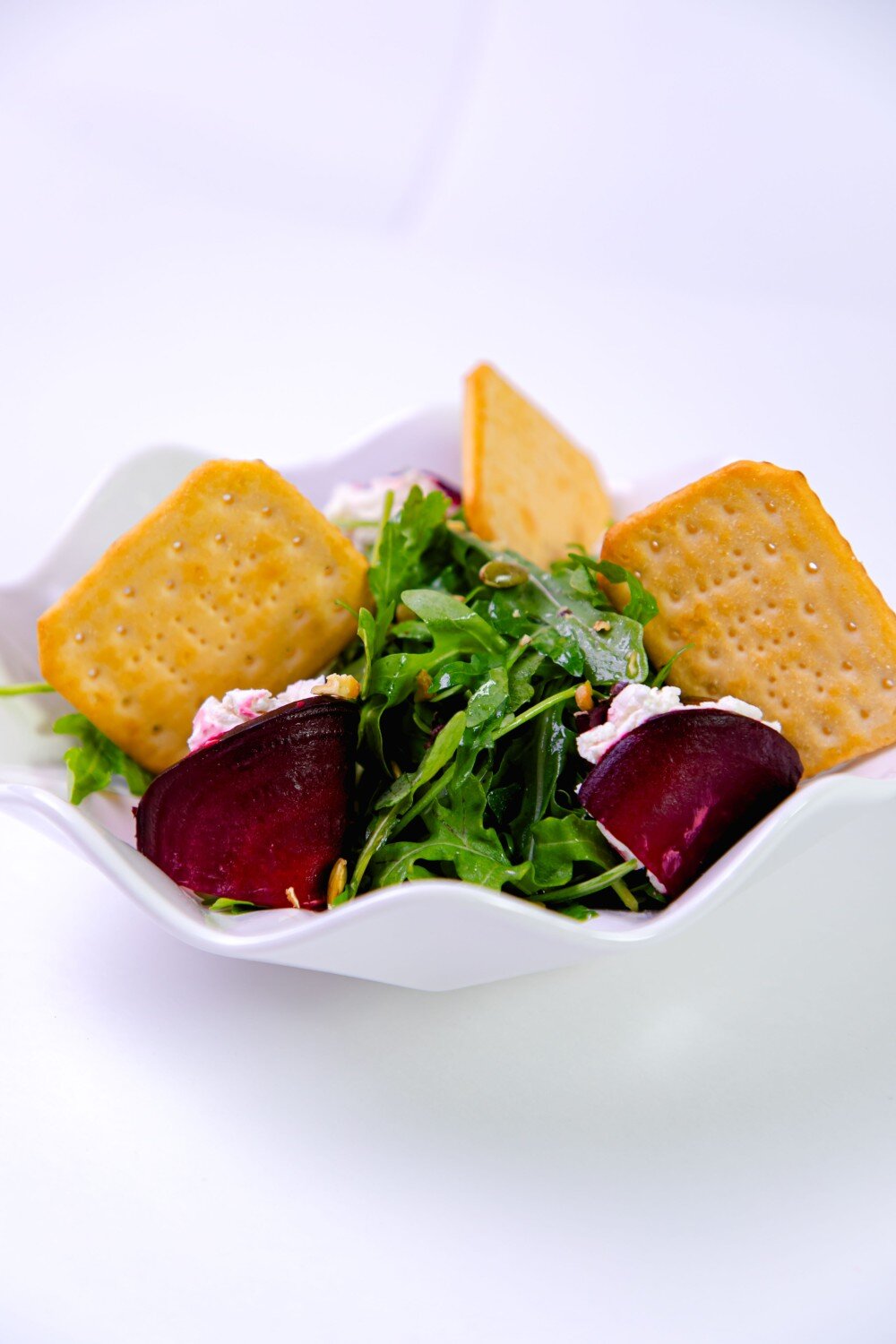 Салат свекольный с сыром Креметто