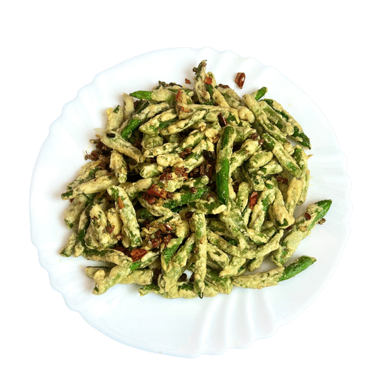 Стручки фасоли в пряно-остром соусе