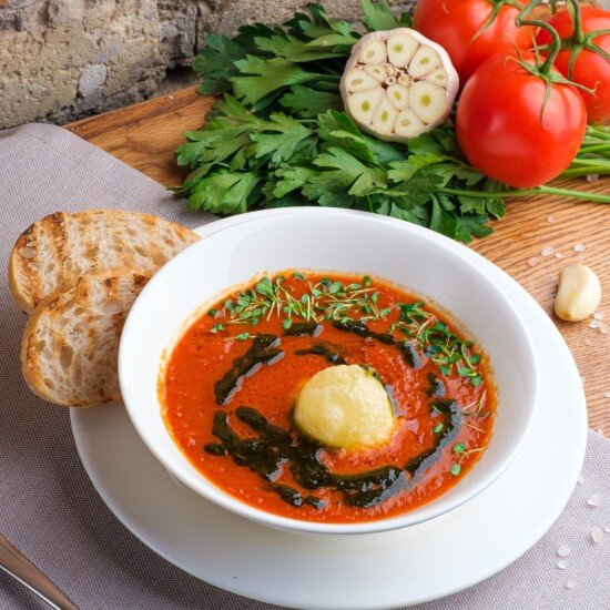 Суп томатный с сыром моцарелла