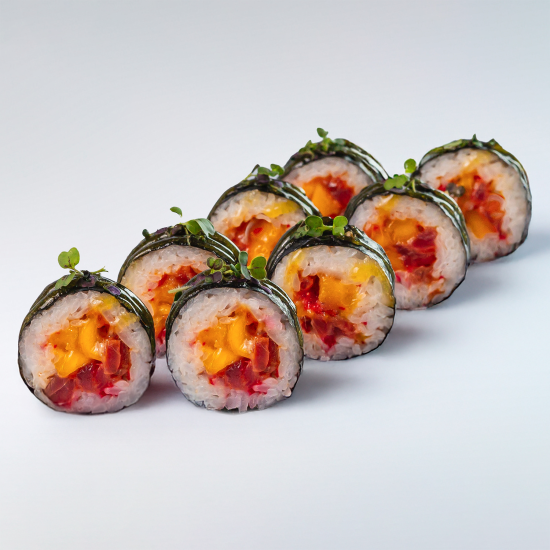 Ролл тунец с манго