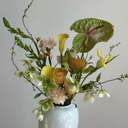 Цветы в вазе