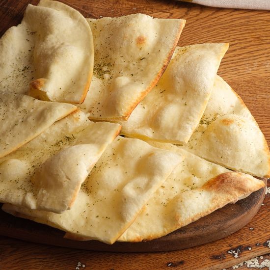 Фокачча с оливковым маслом и орегано