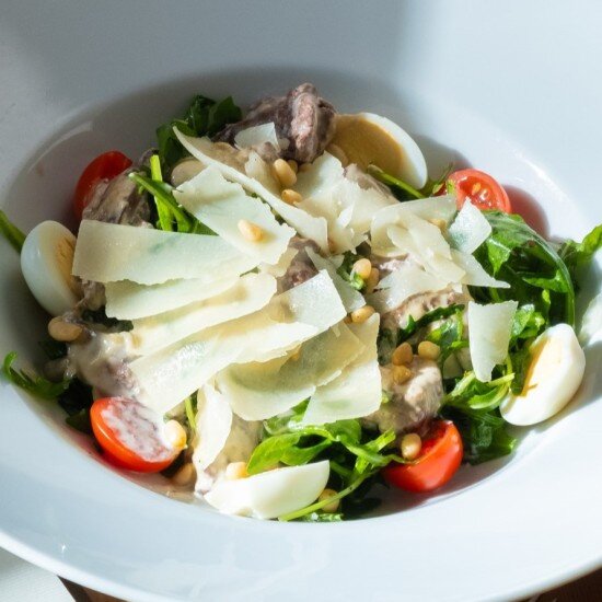 Салат с куриной печенью