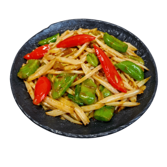 Побеги бамбука со свежим перцем