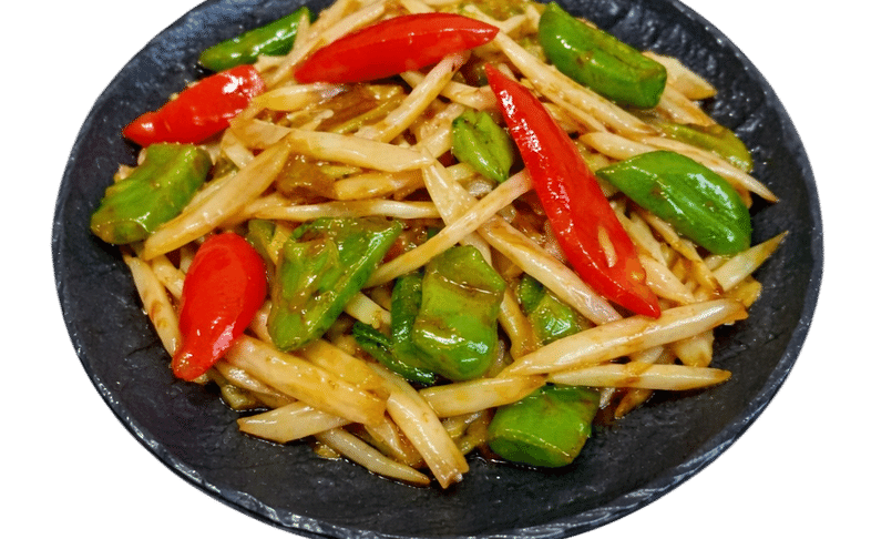 Побеги бамбука со свежим перцем